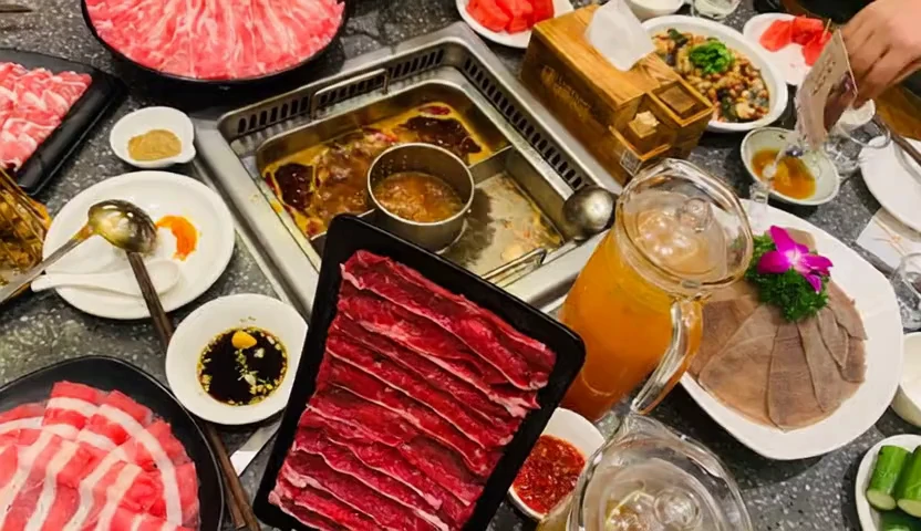 华晟山城火锅（东关街英华街店）