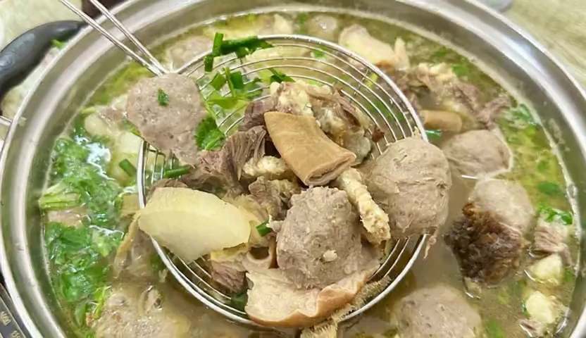 阿佳牛腩火锅店（本地老字号近二马路店）