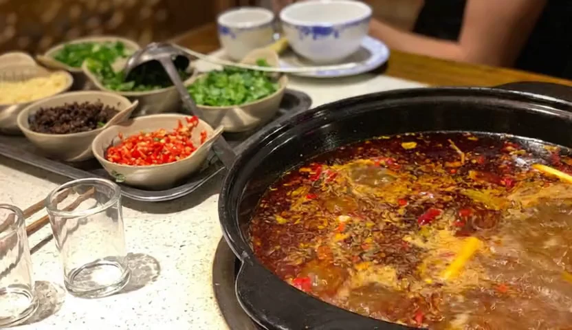杂七杂八牛杂汤锅（康定店）